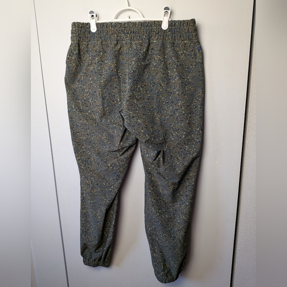 MEC Women Outdoor Camo Lightweight Pants Size 14 Reg Pockets And Waist Laces - Picture 6 of 11